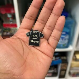 Jack Skellington T-Shirt Disney Pin